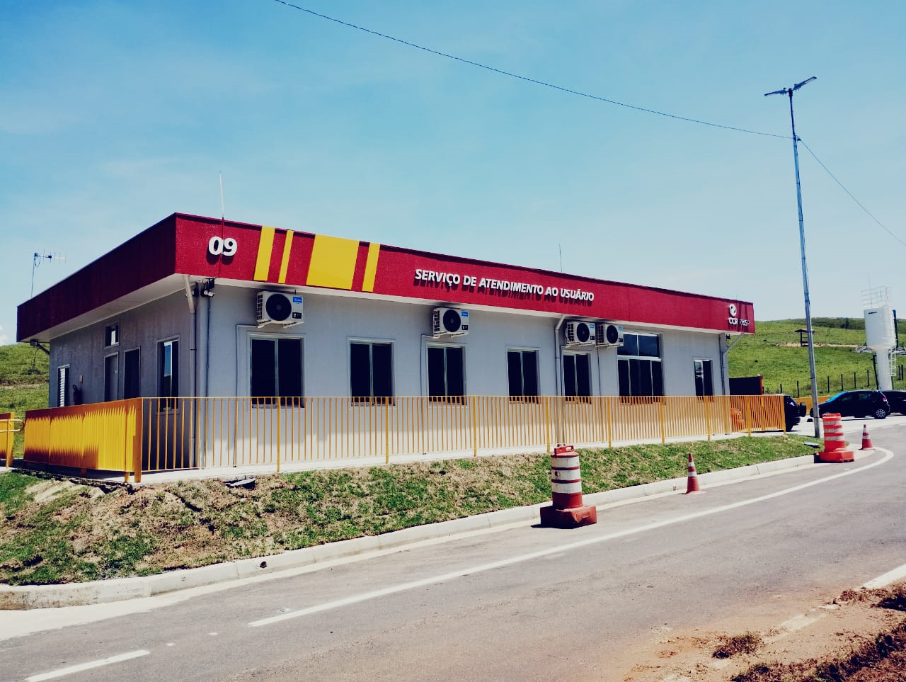 Base Operacional de Porto Real, com serviço de atendimento ao usuário, localizado no km 296 da Via Dutra