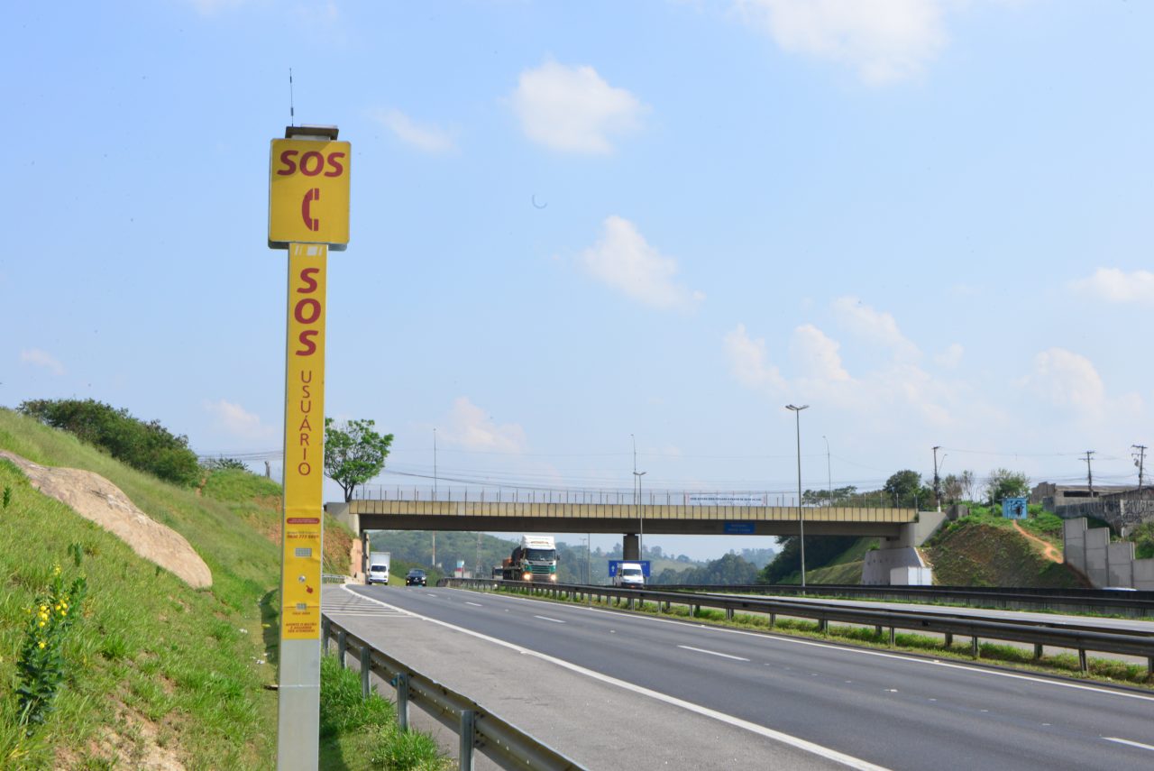 Telefone de emergência (Call Box) na rodovia administrada pela CCR RodoAnel.
